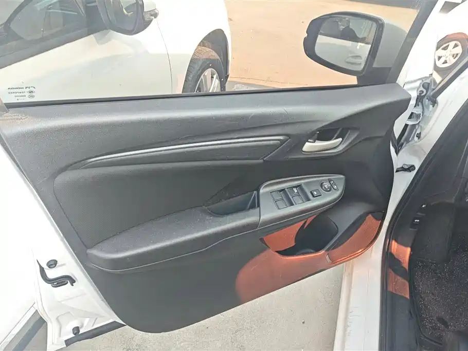 Fit 1.5 L CVT Comfort Sunroof