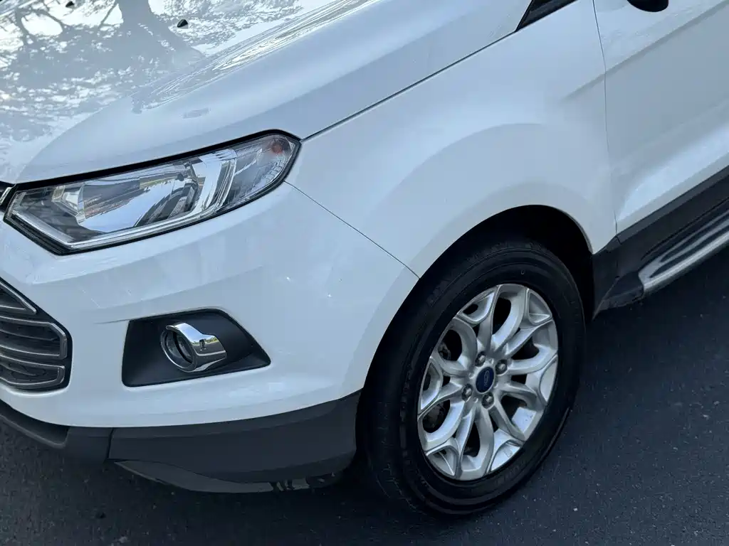 EcoSport 1.5 L Auto Distinguished