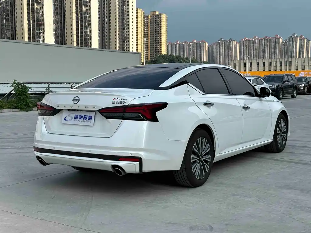 Teana 2.0 L XL-TLS Joy