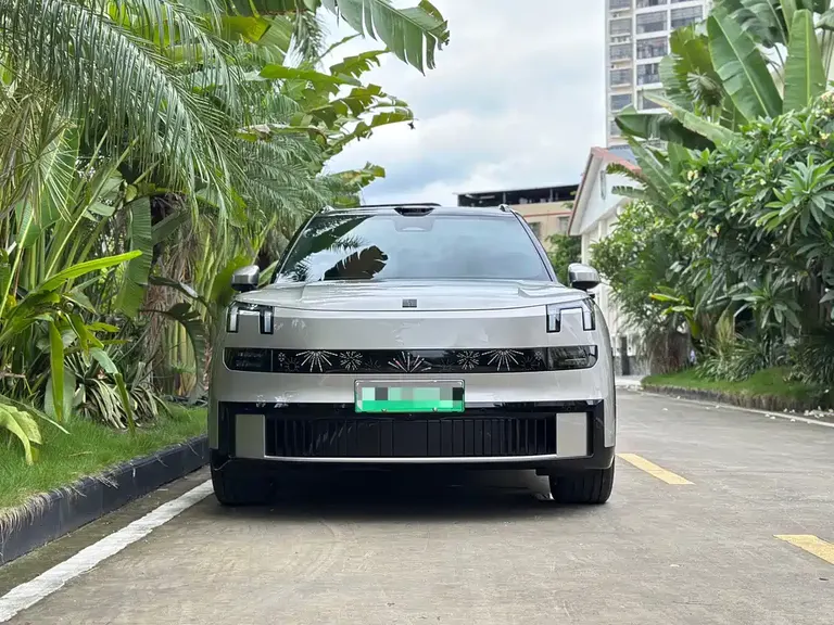 Lynk & Co 900 领克900 2025款 1.5 T Ultra 6座