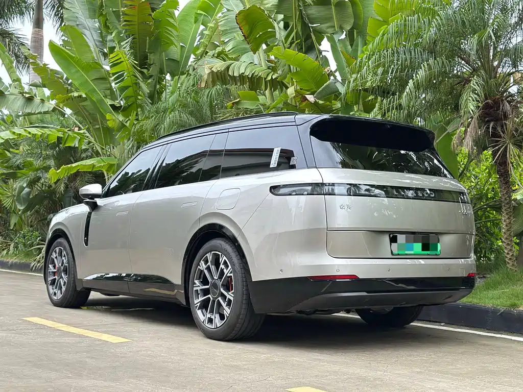 Lynk & Co 900 领克900 2025款 1.5 T Ultra 6座