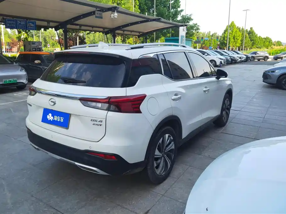 GAC Trumpchi GS4 270 T Auto Connected Tech