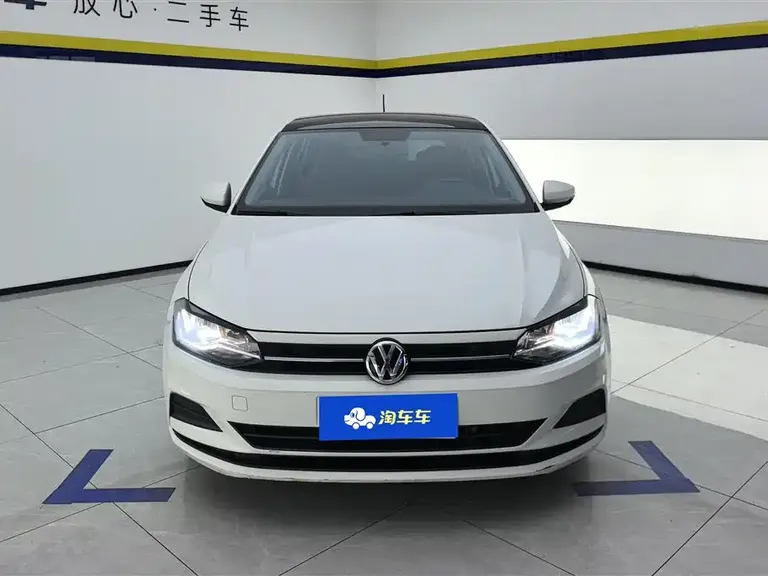 Volkswagen Polo Plus 1.5 L Auto Panoramic Pleasure