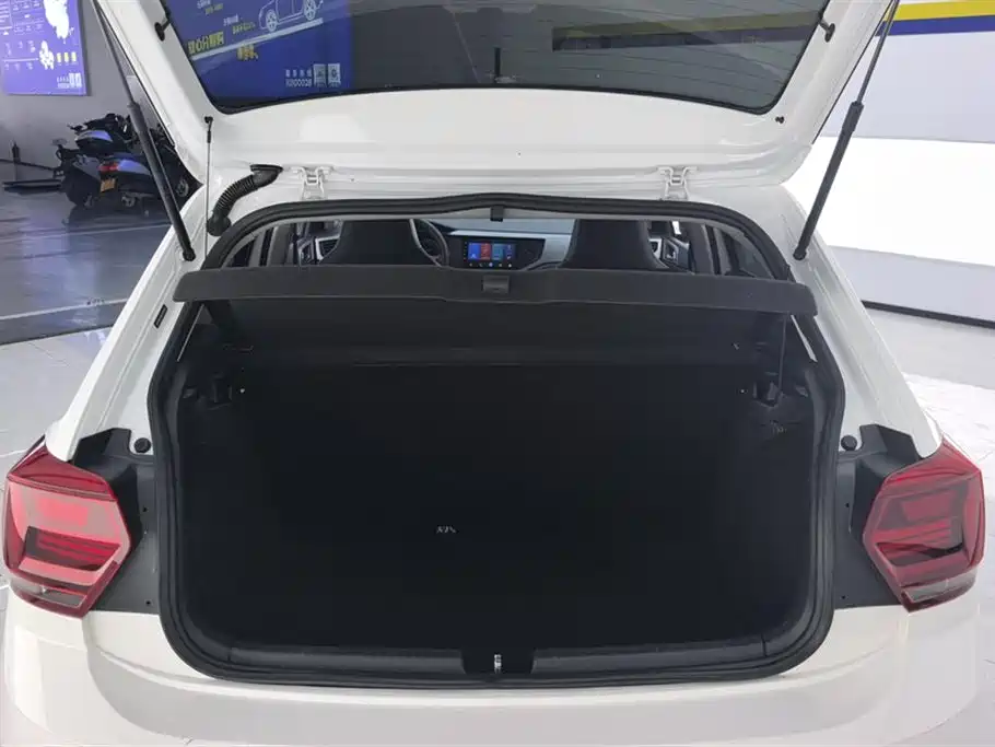 Polo Plus 1.5 L Auto Panoramic Pleasure
