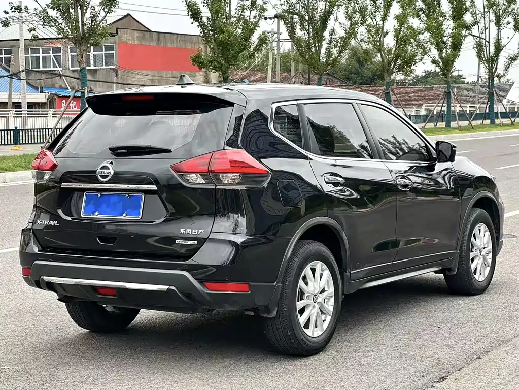 X-Trail 2.0 L CVT Connected Comfort 2 WD