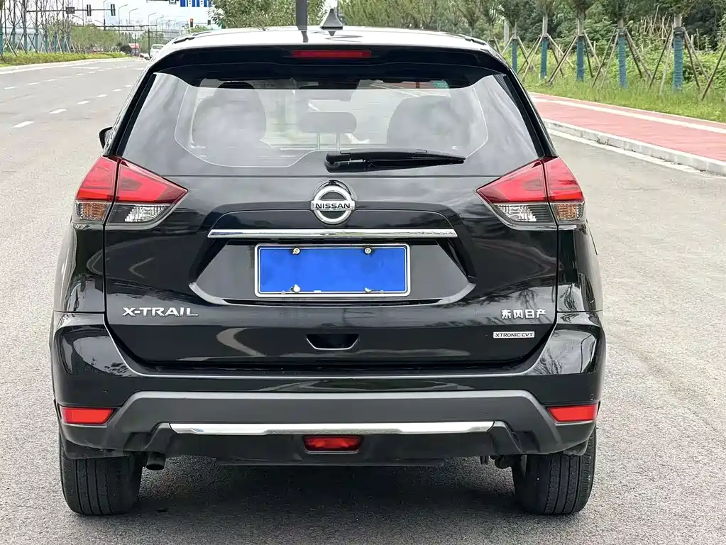X-Trail 2.0 L CVT Connected Comfort 2 WD
