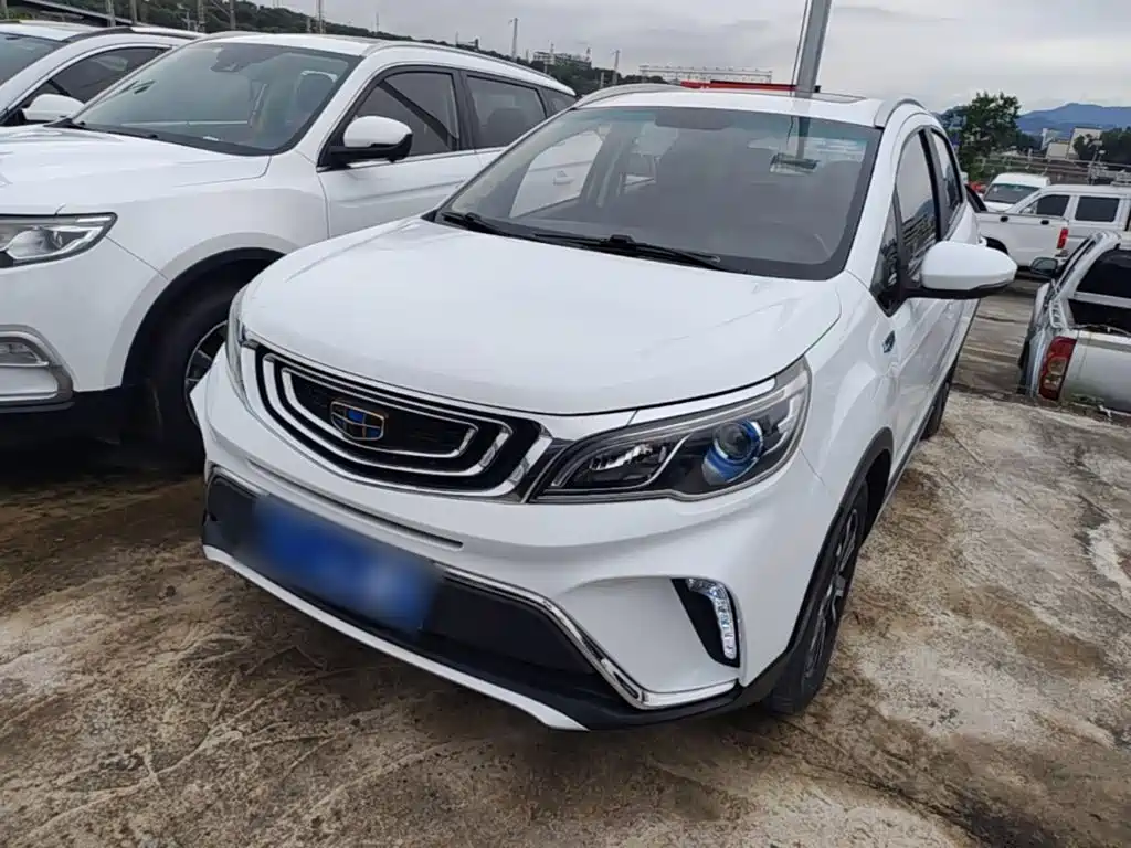 Vision X3 1.5 L Auto Distinguished