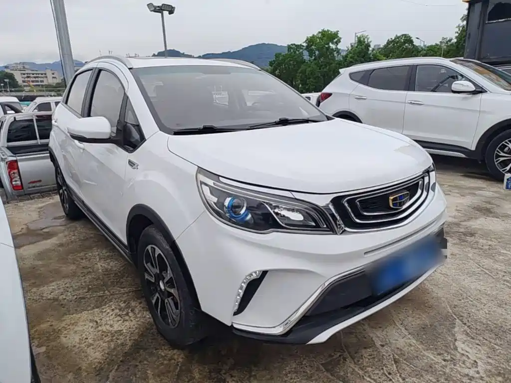 Vision X3 1.5 L Auto Distinguished