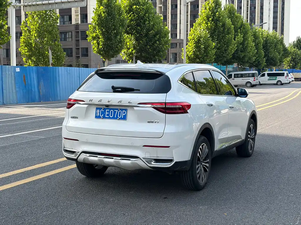Haval F7 2.0 T 2 WD i CN-V