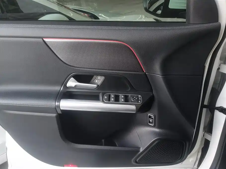 Mercedes-Benz GLA GLA 220
