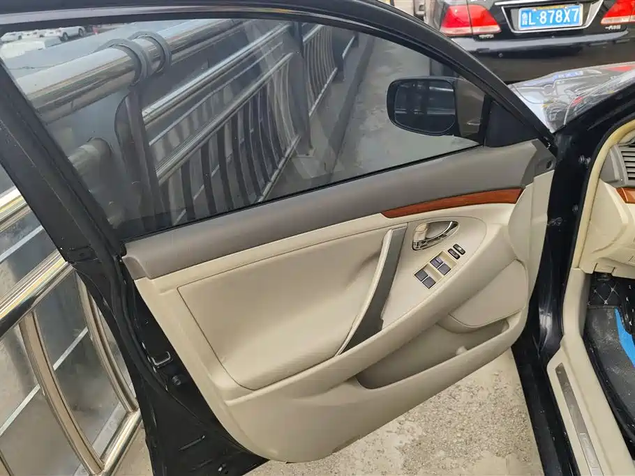Camry 200 E Classic Elite
