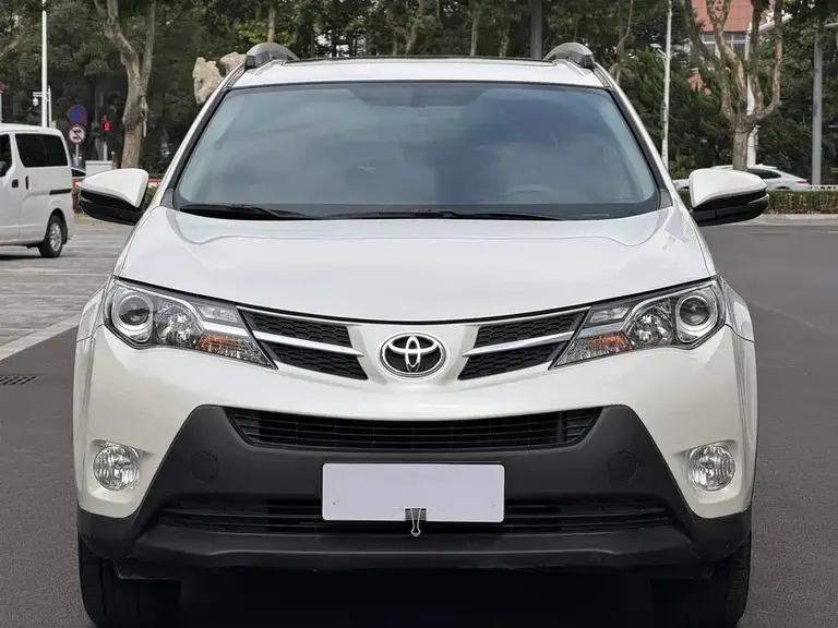 Toyota RAV4 2.0 L CVT 2 WD Style