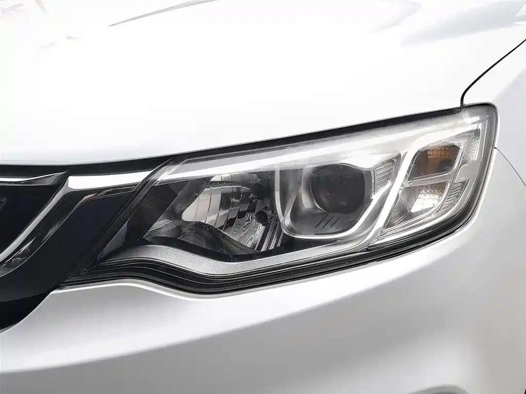 Vision 1.5 L Manual Happy