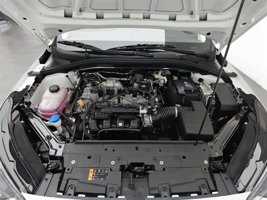 Roewe i5 1.5 L Manual Comfort Enjoyment