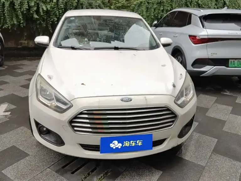 Ford Escort 1.5 L Auto Comfort