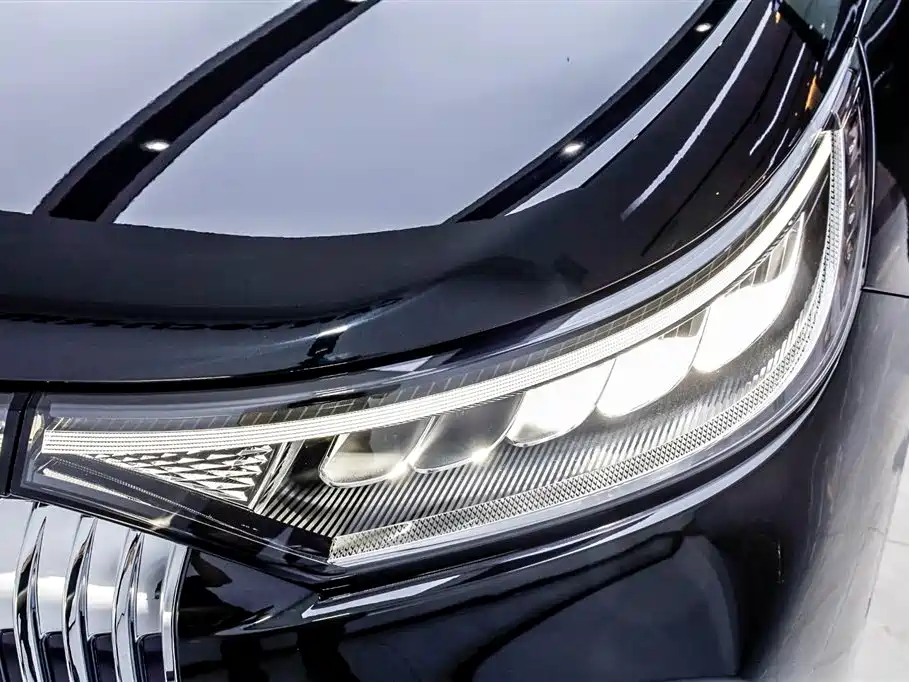 Voyah Dreamer PHEV 4 WD Excellent Qiankun