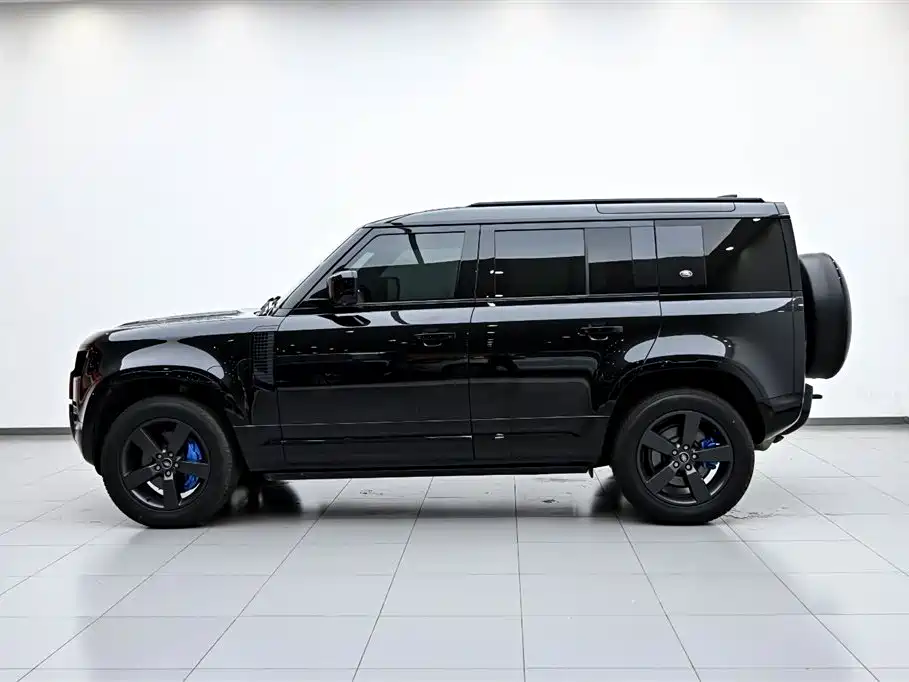 Land Rover Defender 110 3.0 T P400 X-DYNAMIC HSE