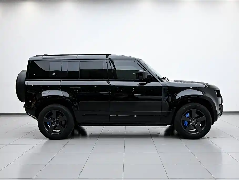 Land Rover Defender 110 3.0 T P400 X-DYNAMIC HSE