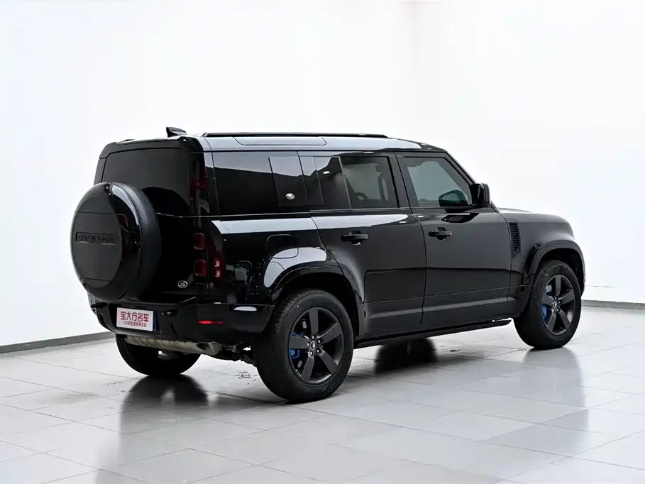 Land Rover Defender 110 3.0 T P400 X-DYNAMIC HSE