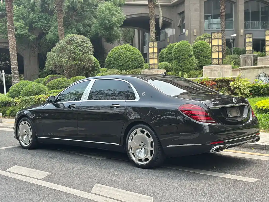 Maybach S-Class S 450 4 MATIC Collector