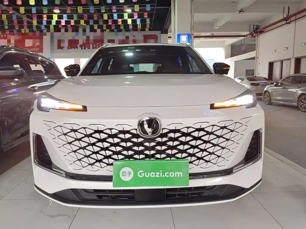 Changan CS55 PLUS 3 rd Gen 1.5 T DCT Outstanding
