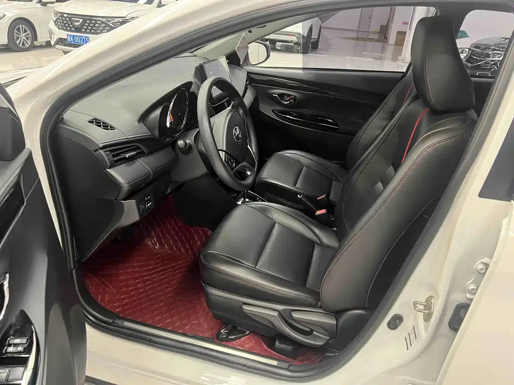 YARiS L Zhixuan Zhixuan X 1.5 L CVT Luxury PLUS