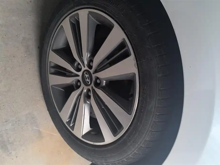 Mistra 1.8 L Auto Intelligent GLS