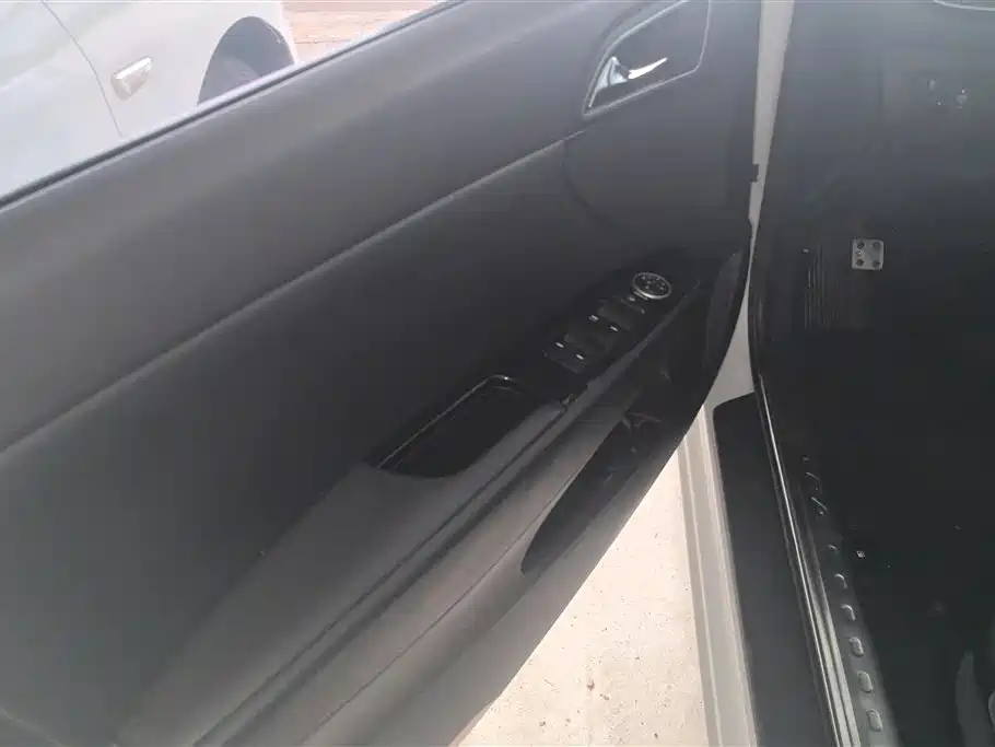 Mistra 1.8 L Auto Intelligent GLS