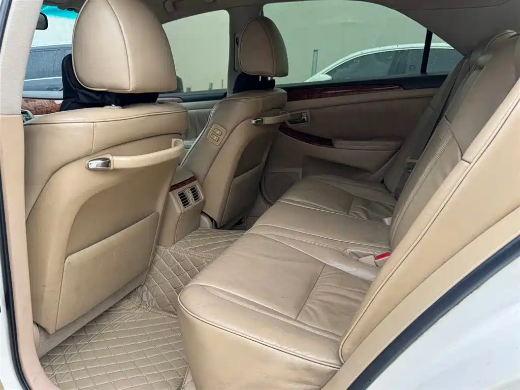 Crown 皇冠 2005款 3.0 L Royal E