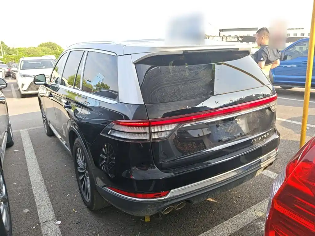 Aviator 3.0 T V6 4 WD Graceful