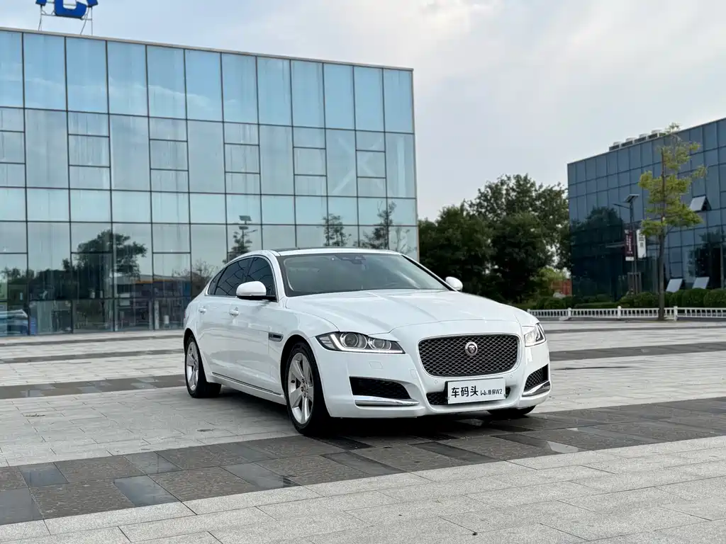 Jaguar XFL XFL 2.0 T 200 PS Elite