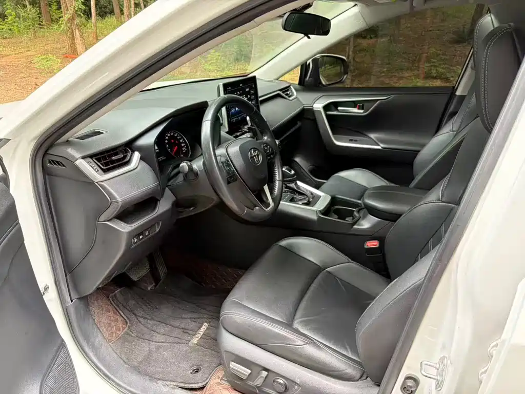 Wildlander 2.0 L CVT 2 WD Luxury PLUS