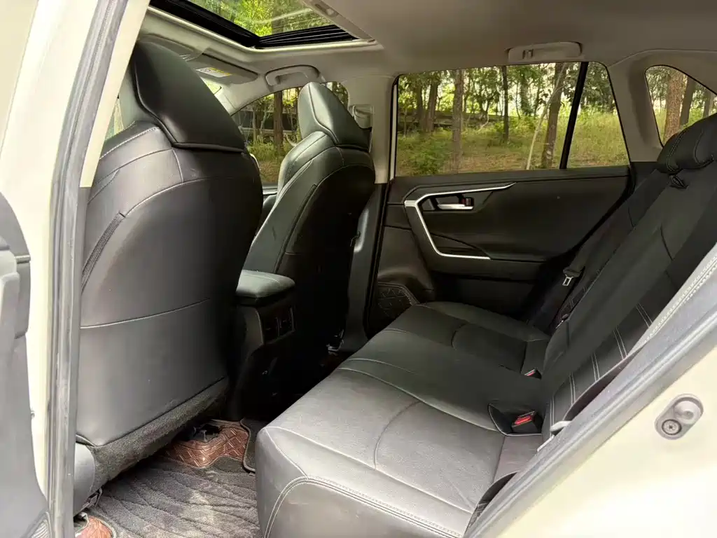 Wildlander 2.0 L CVT 2 WD Luxury PLUS