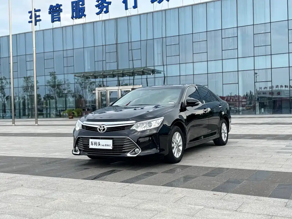 Camry 2.0 G Leading