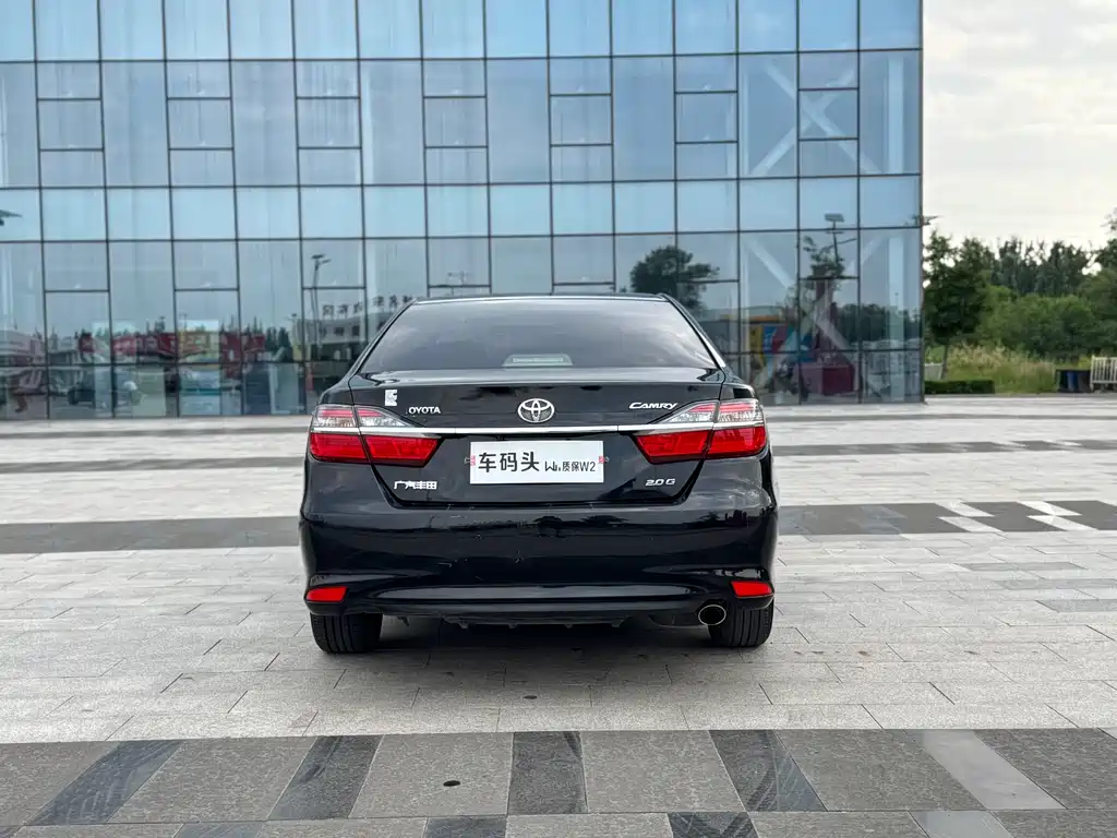 Camry 2.0 G Leading