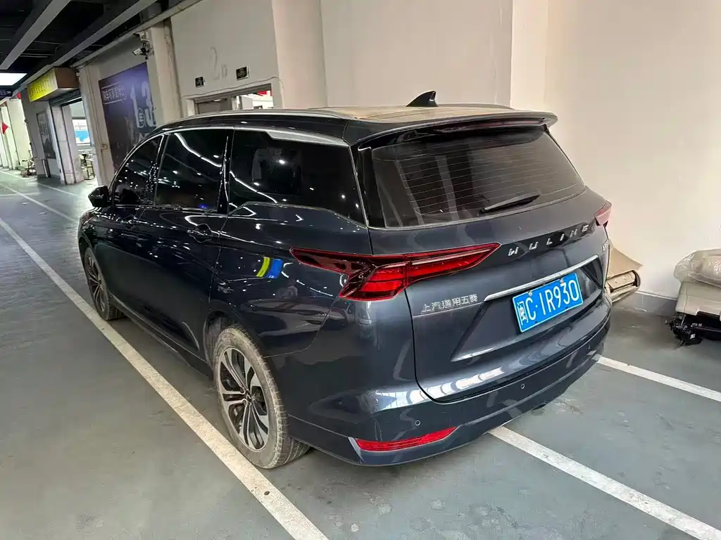 Wuling Victory 1.5 T CVT Flagship
