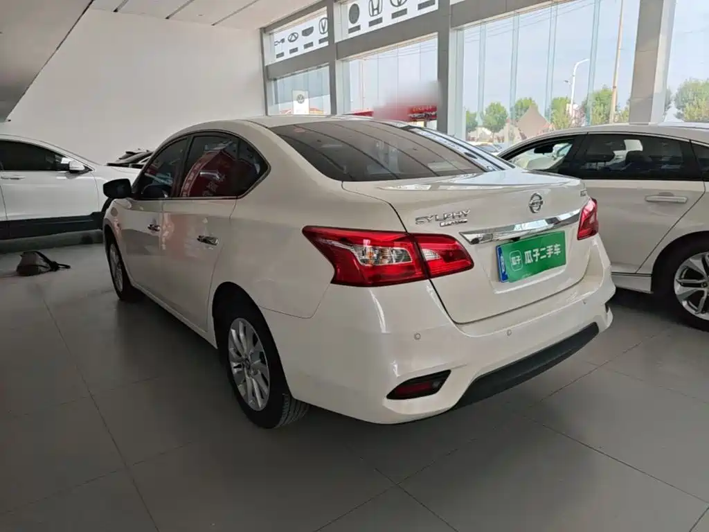 Sylphy Classic 1.6 XE CVT Comfort