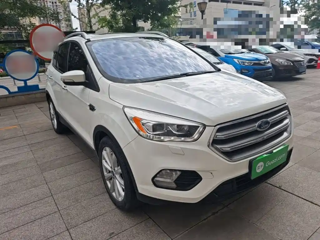 Kuga EcoBoost 245 4 WD Grand Wing