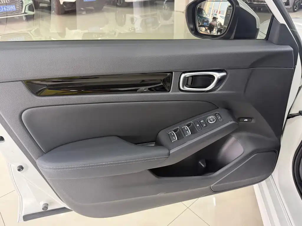 Civic 180 TURBO CVT Style Engine