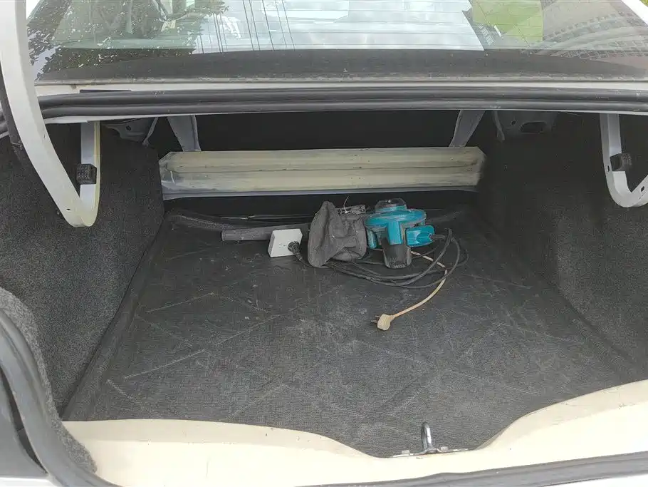 Elysee Quality Style 1.6 L Auto Fashion