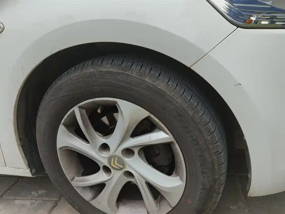 Elysee Quality Style 1.6 L Auto Fashion