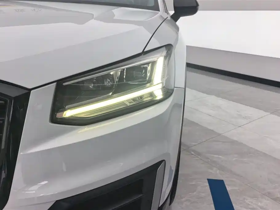 Audi Q2 L 35 TFSI Progressive Dynamic