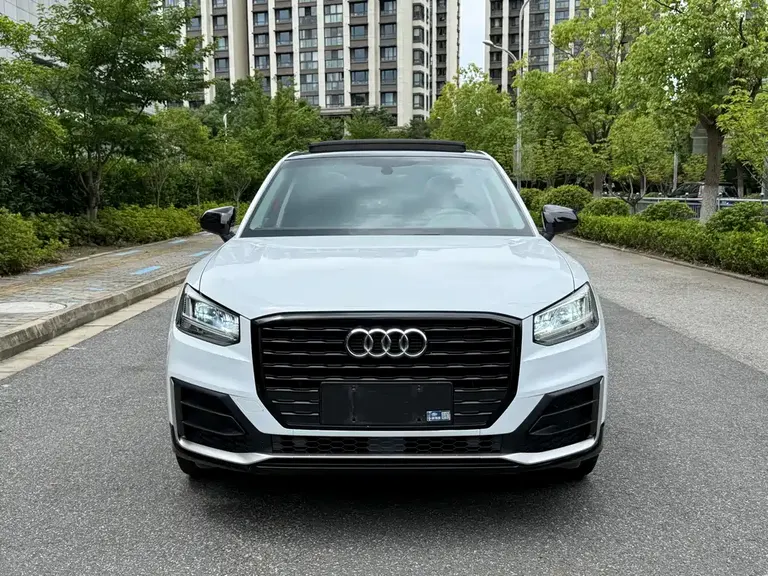 Audi Q2 L 35 TFSI Progressive Dynamic