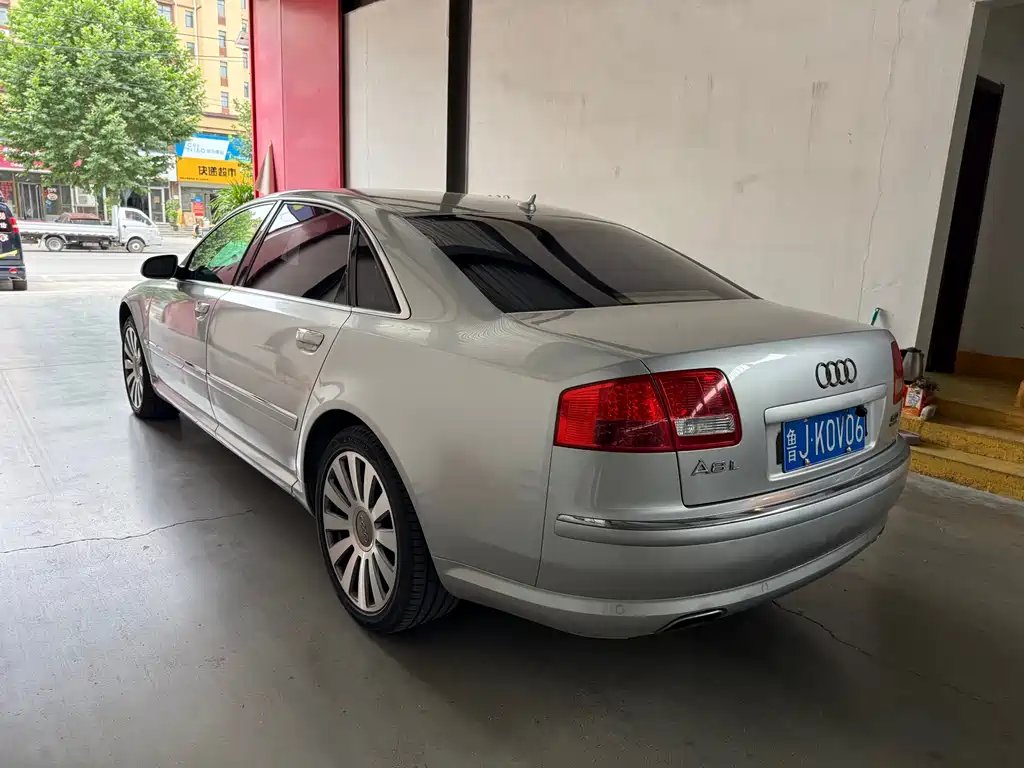 Audi A8 A8 L 6.0 L W12