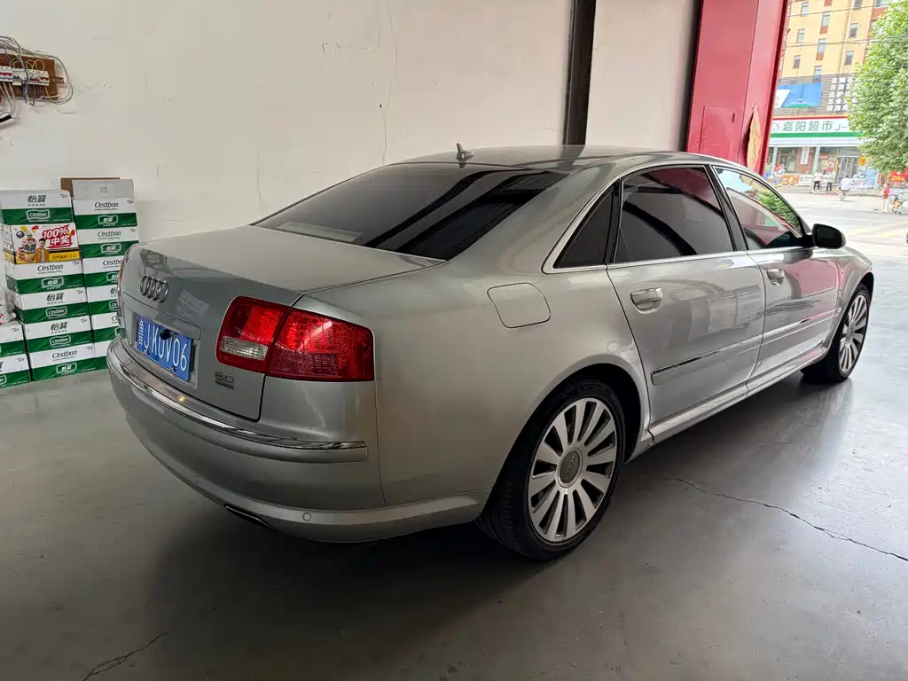 Audi A8 A8 L 6.0 L W12