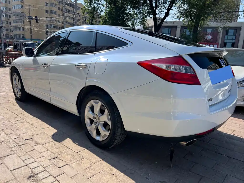 Crosstour 2.4 L Luxury
