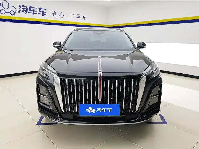 Hongqi HS3 PHEV 115 km Power Action
