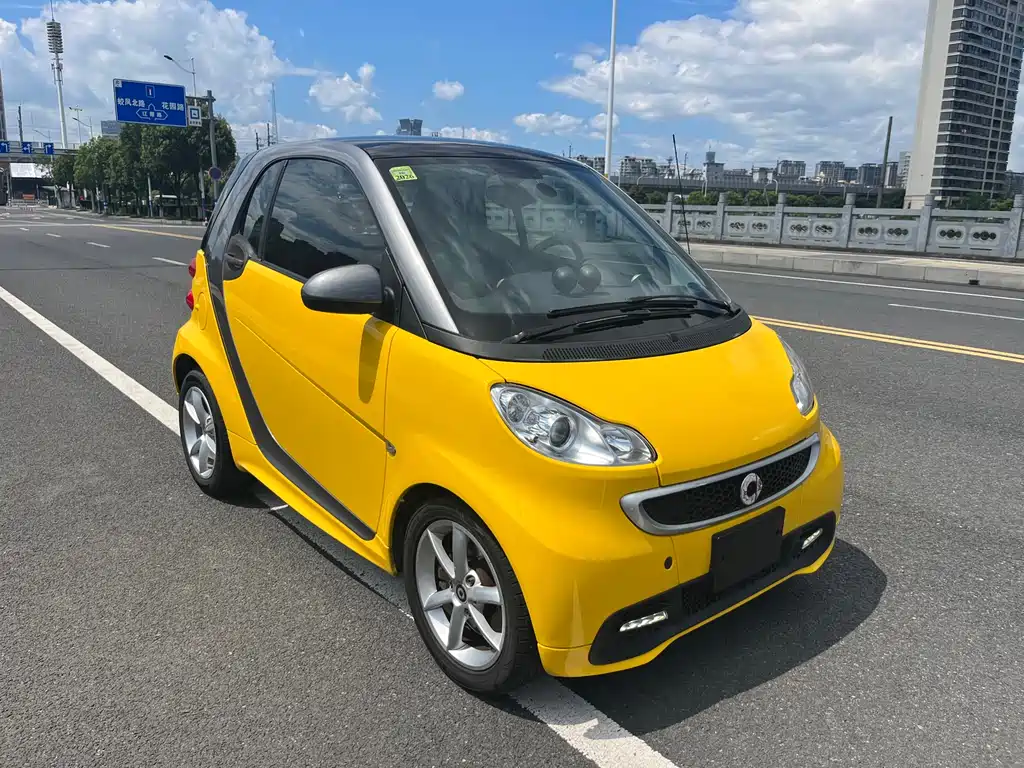 smart fortwo smart fortwo 2015款 1.0 T 炫闪特别版