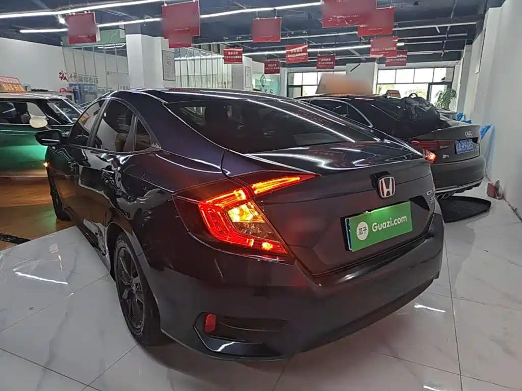 Civic 220 TURBO CVT Power Motion CN-VI