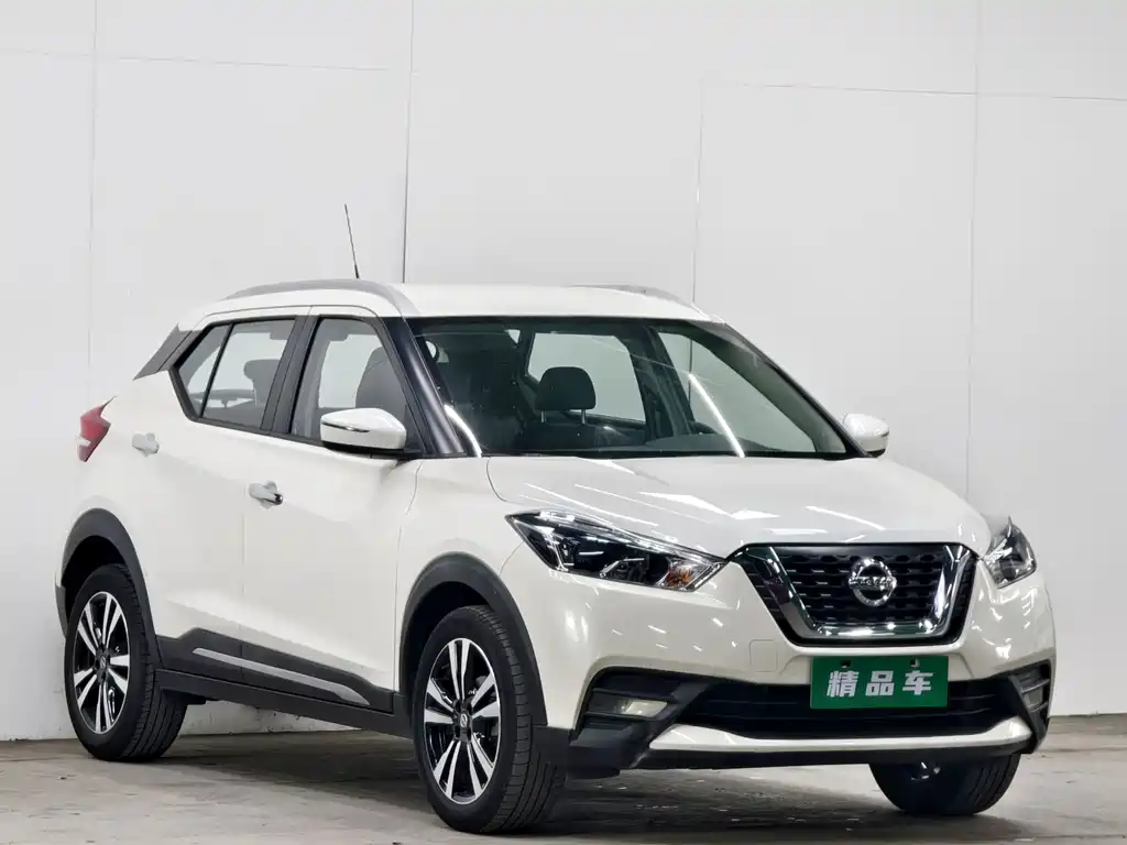 Kicks 1.5 L XV CVT Connected Luxury